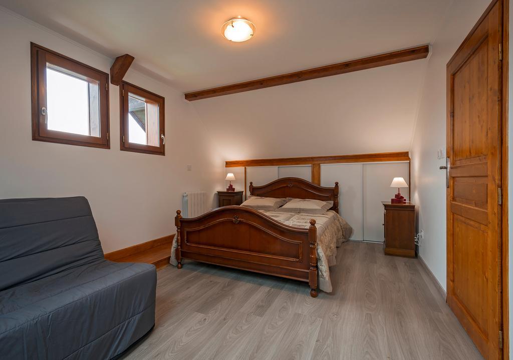 Laval  Le Carnival Bed & Breakfast エクステリア 写真