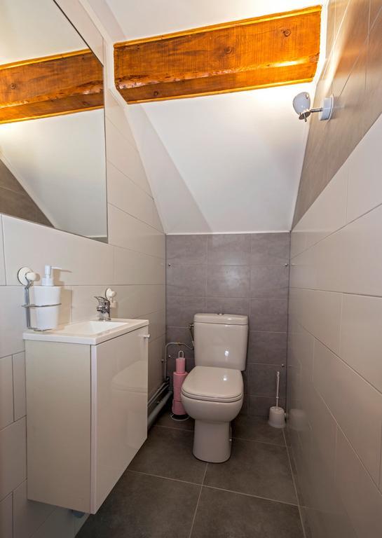 Laval  Le Carnival Bed & Breakfast エクステリア 写真